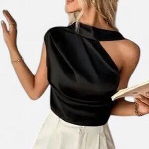 COPY - Zara Asymmetrical Black Top with One-Shoulder Design